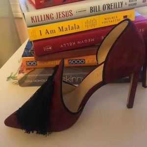 Nine West maroon tassel heels